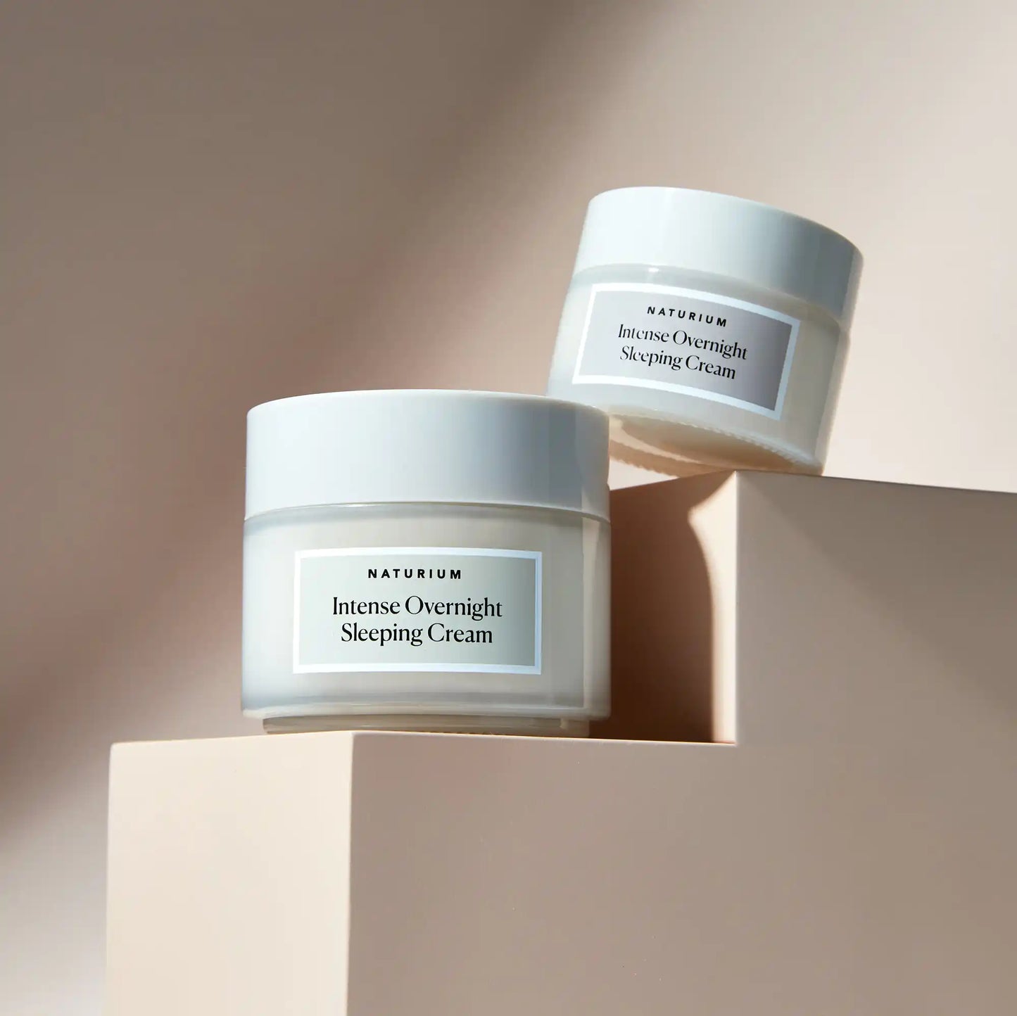 intense-overnight-sleeping-cream-jumbo-k6 11_18_2021_Naturium0552-crop.webp